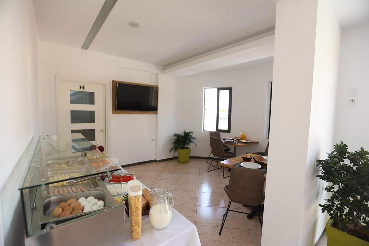 Bliss Hotel Ksamil Exterior photo